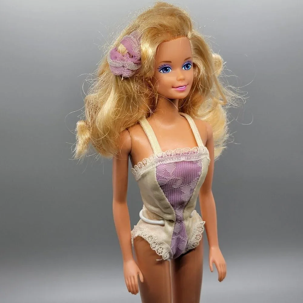 Vintage 1991 Dream Wardrobe Barbie Doll #3331